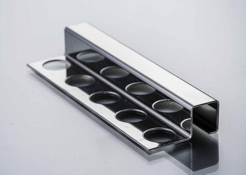 گوشه فولاد ضد زنگ براق TUV 10 میلی متر خط تخته دامن فولادی ضد زنگ